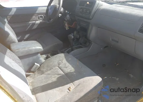 2001 Nissan Xterra z USA, uszkodzony, nr VIN 5NIED28Y81C591884